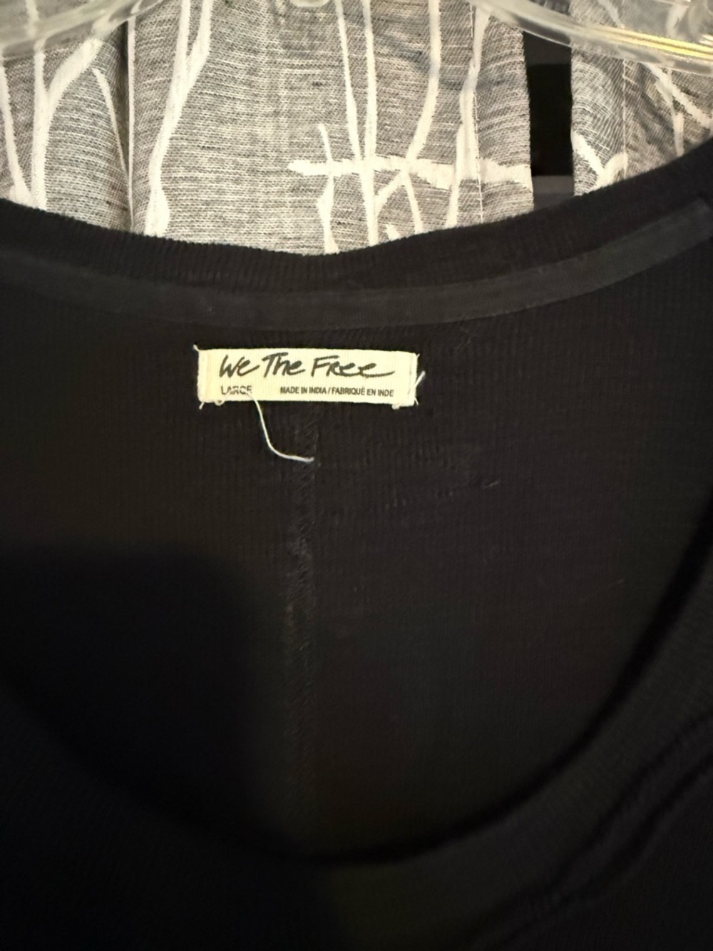 We The Free Black Scoop Neck Short Sleeve Top size large - Picture 3 of 4